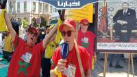 مشجع المنتخب الوطني يخلق الحدث بطريقة احتجاجه في فاتح ماي