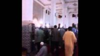 فوضى داخل بيت الله في اخر يوم من رمضان بسبب النصب على إمام التراويح
