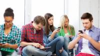 التواصل الاجتماعي- يقرّبنا أم يبعدنا عن بعض؟