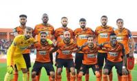 نهضة بركان يطيح بالمتصدر الوداد ويلتحق بالوصافة (فيديو)