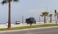 بالصور .. إنزال أمني مكثف بـ"كورنيش" طنجة تحسبا لمسيرة احتجاجية نحو الشواطئ من أجل السباحة