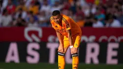 ريال مدريد يعلن نقل كيليان مبابي إلى المستشفى