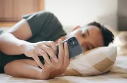 "ميت أم حي؟".. تطبيق صيني غريب يثير الجدل ويحقق مبيعات قياسية