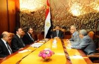 الرئيس المصري محمد مرسي يطلب من الجيش سحب انذاره