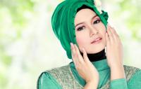 للمحجبات: هذه أضرار ارتداء غطاء الرأس على شعر مبلل