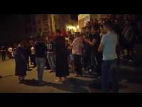 الأمن يحاصر مكان مظاهرات الحسيمة و يمنع السكان من دخول منازلهم إلا بعد الإدلاء بالبطاقة الوطنية