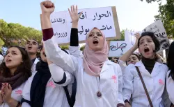 محكمة ابتدائية الرباط تبرئ "طلبة الطب" من التهم الموجهة إليهم