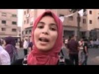 شابة كانت تنتظر من الملك أكثر من الدستور