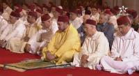 أمير المؤمنين يؤدي صلاة الجمعة بمسجد النصر بمراكش