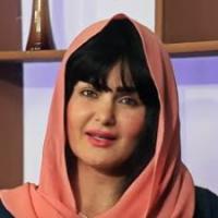 تقديم راقصة لبرنامج ديني في رمضان يشعلها في القنوات العربية