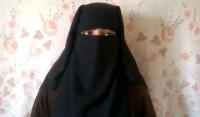 مثير ... مغربية منقبة تملك الملايين تبحث عن زوج و هذه هي شروطها الغريبة  (الفيديو)