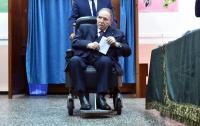 بوتفليقة مَدْعُوٌّ للترشح لولاية خامسة.. إن هو قبل ذلك