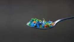 ألوف الجزيئات البلاستيكية.. رئتاك تستنشقان الخطر!