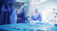 مازال الخير...طبيب تجميل شاب يعيد البسمة إلى طفلة فقيرة تعرضت لحادث شوه وجهها بتطوان(صورة)