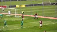لاعب يحرز هدفا بمؤخرته عمدا فى التشيك
