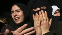 زوج يقلع أسنان زوجته بـ”الكلاب” و يقوم بحبسها في الإسطبل وتجويعها حتى الموت