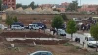 في خطوة جريئة... والي جهة بني ملال خنيفرة يشرف شخصيا على هدم محلات ترييش الدجاج وسط المدينة