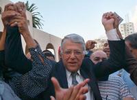 عباس الفاسي يخرج عن صمته : التعديل الحكومي غير وارد بتاتا .