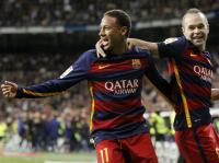 برشلونة يعبث بالريال في معقله برباعية مدوية و يهرب بصدارة الليغا