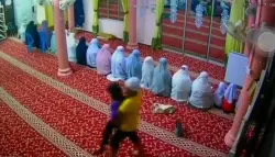 كاميرات مسجد توثق لحظة اختطاف طفلة والاعتداء عليها في ماليزيا