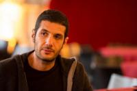 عيوش يستنجد ب"ماما فرنسا" ويشرع في عرض فيلمه الإباحي اليوم