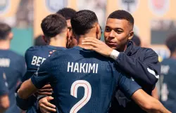 نجم الريال "كيليان مبابي" يصل إلى الرباط لحضور مباراة المغرب ومالي
