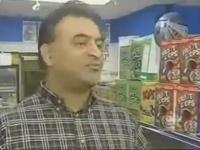 دخل ليسرق من المتجر فخرج منه مسلماً