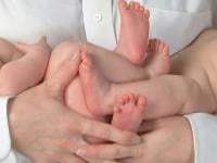 صورة مؤلمة .. العثور على رضيعين توأم أمام عيادة طبية بالدار البيضاء 