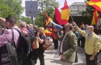بالفيديو:الإسبان يتظاهرون  مجددا أمام سفارة المغرب بمدريد وإسبانيا تعترف بقوة المغرب حسب "السليمي"