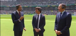 يوسف شيبو يُحرج أبو تريكة على الهواء بعد انتقاده مدرب جنوب إفريقيا