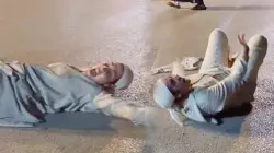 طنجة.. سيدة تدخل في حالة هستيرية بعد الحكم على قـ.ـاتل ومــ.ـغـ.ـتصب ابنتها القاصر ب15 سنة سجنا نافذا