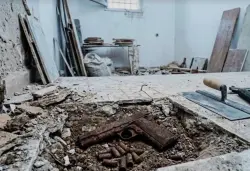 استنفار أمني  بطنجة بعد العثور على مسدس مدفون داخل منزل