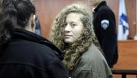 إحدى رموز المقاومة الفلسطينية .. الجيش الإسرائيلي يعتقل الناشطة "عهد التميمي"