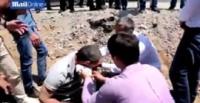بالفيديو.. لحظة طيران رجل من سيارته بعد انقلابها
