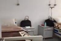 هذه غرف الطلبة المغاربة العائدون من الصين في مستشفى سيدي سعيد