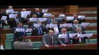 وقائع الجلسة البرلمانية التي منع بنكيران نقلها عبر التلفزيون.