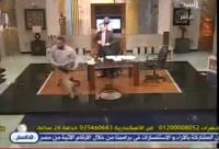 سلفي يضرب شيعي بالحذاء على الهواء مباشرة