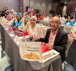 مشاركة "صحراويون من أجل السلام" في مؤتمر الأممية الاشتراكية تفجّر نقاشاً تاريخياً حول أسطورة "الشعب الصحراوي"