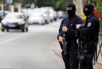 مقتل منفذ الهجوم بالسلاح الأبيض في ضواحي باريس بعدما أجهز على والدته وشقيقته