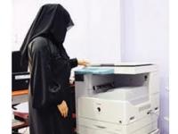 موظفة سعودية تعرض على شاب الزواج منها ومن زميلتها مع تكفلهن بالمصاريف