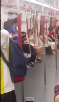 شاهد رد فعل جنوني من فتاة نفذت بطارية هاتفها المحمول