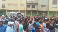 بالفيديو : ساكنة عين تاوجطات تنتفض و تحول جنازة الطفل منير الى مسيرة احتجاجية ضد حكومة العثماني