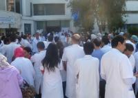 مثير ... تخرج طلبة أطباء دون اجتياز جميع الامتحانات والاختبارات