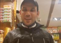 الشاب المصري الذي باع الحلوى للملك محمد السادس بتُركيَا