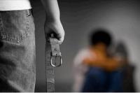 حدث بالإمارات العربية .. محكمة تعاقب أبا "عَنَّفَ" ابنه لهذا السبب