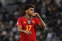 فيديو مثير يوثق سخرية لامين جمال من زملائه بعد إقصاء المغرب لإسبانيا خلال مونديال قطر