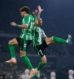 الزلزولي والخنوس يعانقان الشباك في ليلة الدوري الأوروبي