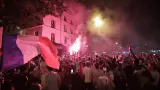 احتفالاً بفوز فرنسا على المغرب.. شابة فرنسية تلقى حتفها بعد سقوطها من شاحنة