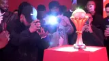 الكأس الإفريقية تحط الرحال في لندن قبل نقلها للمغرب محطتها الأخيرة (صور)