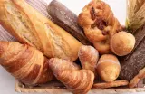 تقرير صحي فرنسي يحذر من تلوث محتمل في الخبز والمعجنات